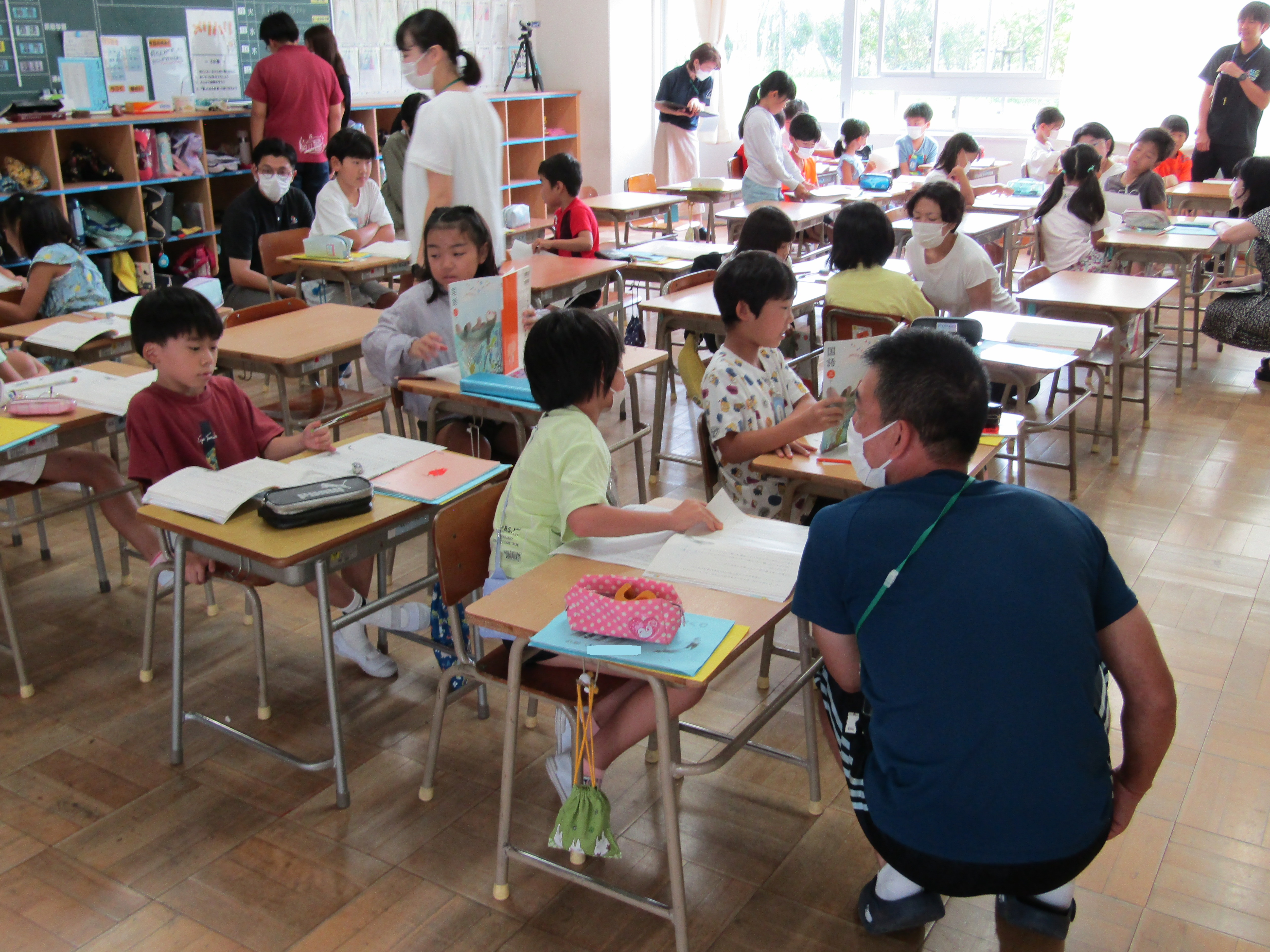 Amazon.co.jp: 令和6年4月新刊 小学教科書 新編 新しい保健 5